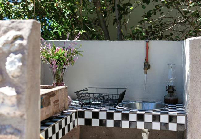 Vintage Queen Caravan