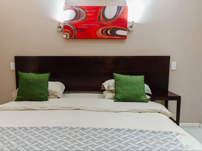 Luxury Self-catering Suite