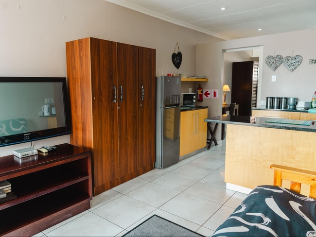 Luxury Self-catering Suite