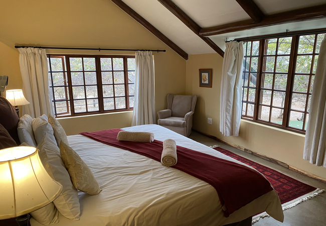 Bushwillow Cottage main bedroom