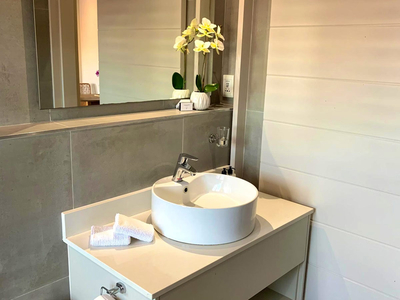 Waterfront Apartment 14