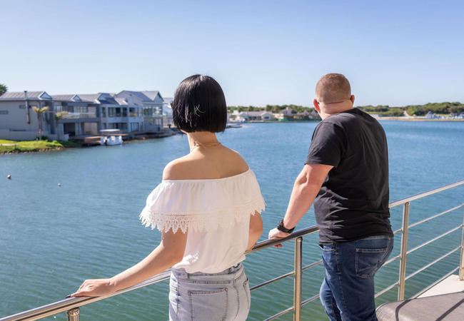 Water Views Apartment