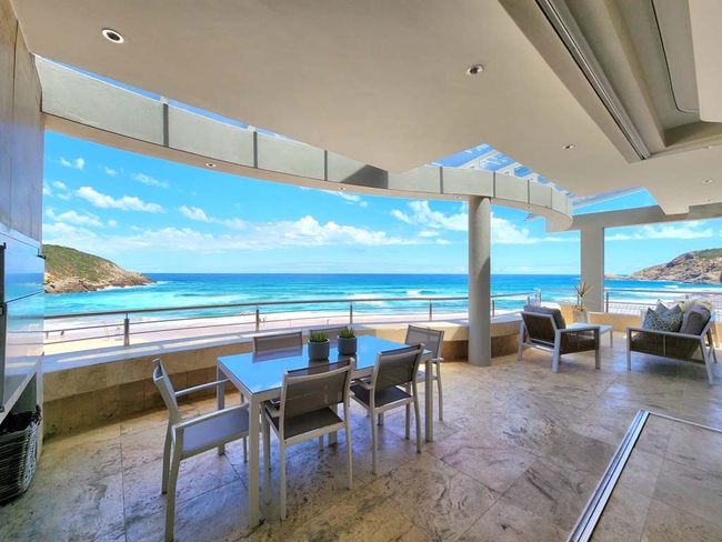 Sea Breeze (Penthouse Suite) 