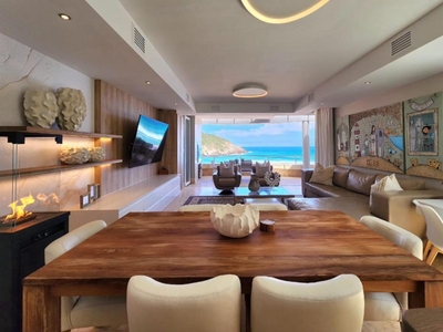 Sea Breeze (Penthouse Suite)