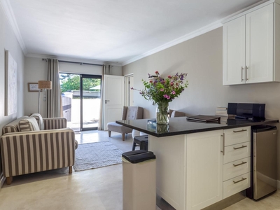 Courtyard Suite