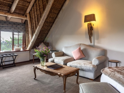 Executive Honeymoon Suite