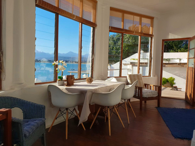 Westbank Villa