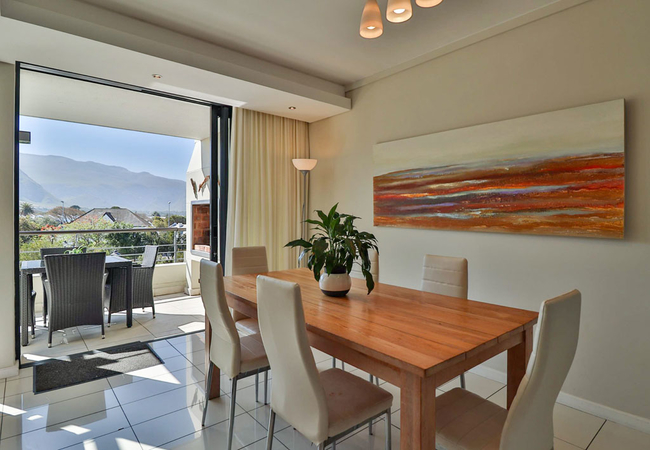 3 Bedroom Luxury Apartment 