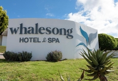 Whalesong Hotel 