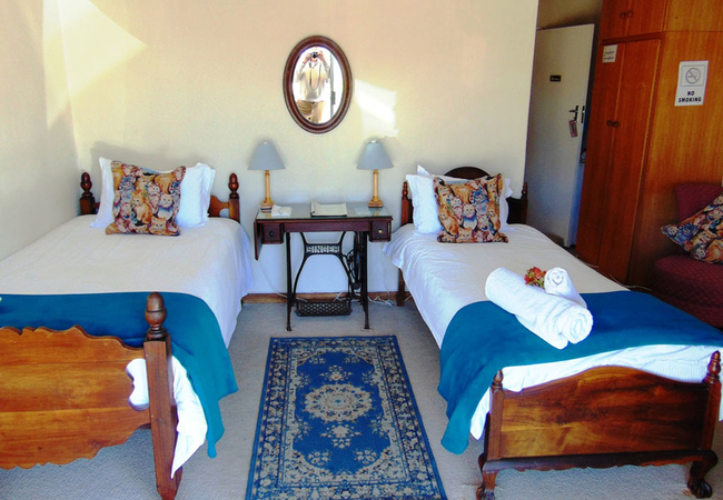 Ground floor en-suite room - Steenbras