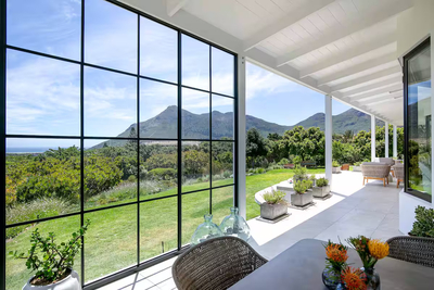 White Protea Haus