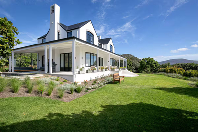 White Protea Haus