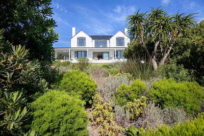 White Protea Haus
