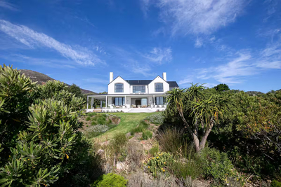 White Protea Haus