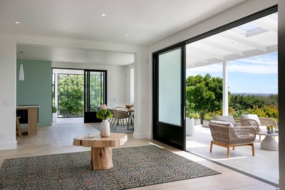 White Protea Haus