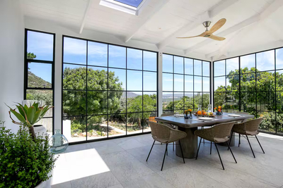 White Protea Haus