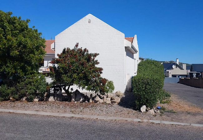 Wild Aloe Apartments