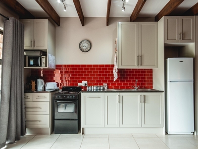 Cranberry Apartment