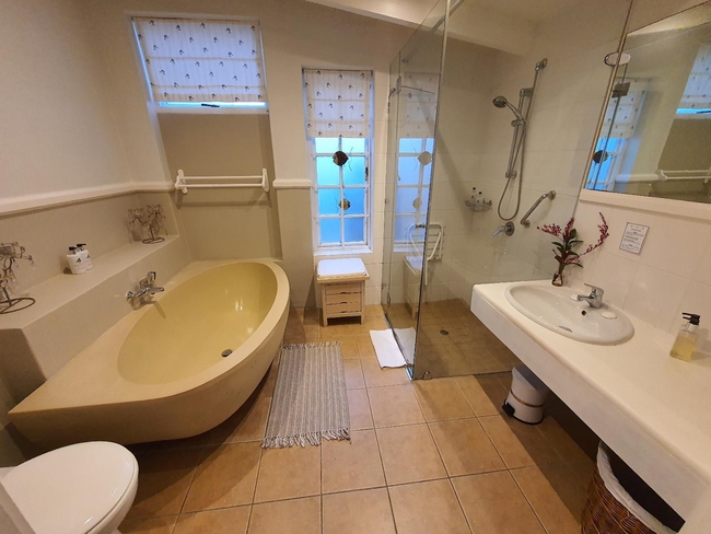 Garden Cottage - King/Twin