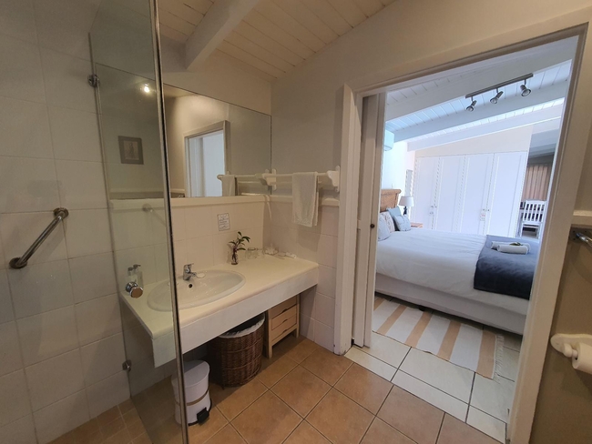 Garden Cottage - King/Twin