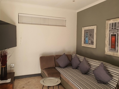 Self-Catering Suite - King/Twin