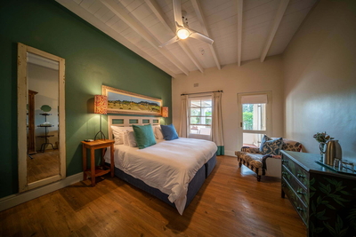 Exclusive Use House