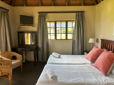 Comfort Mountain View Cottage 5