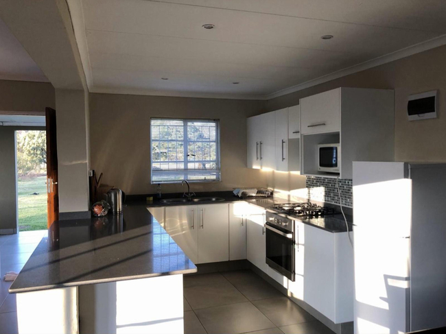 Superior Family Cottage 9