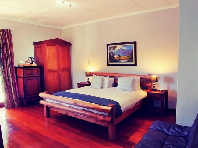 Luxury Room (sleeps 4)