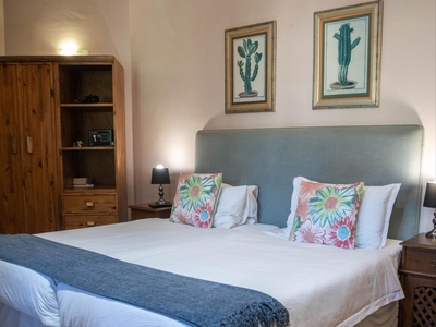 Luxury Room (sleeps 2)
