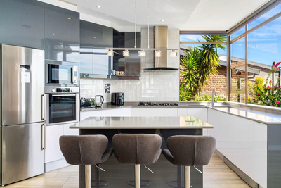 Zaria Sun Family Apartment