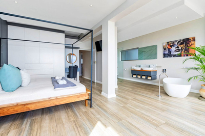 Exclusive Use Holiday Apartment