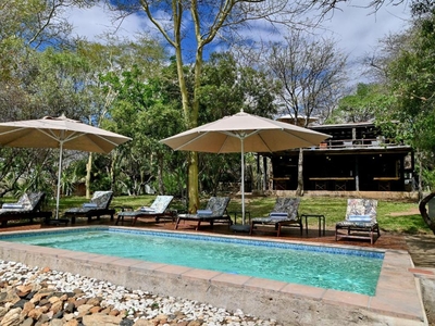 Zazu Private Bush Lodge