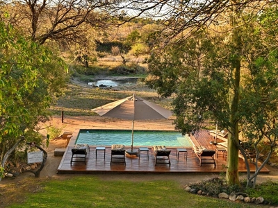 Zazu Private Bush Lodge
