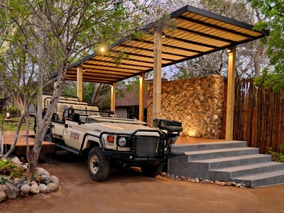 Zazu Private Bush Lodge