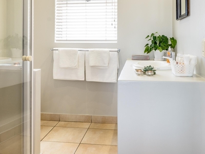 Driftwood Studio Apartment