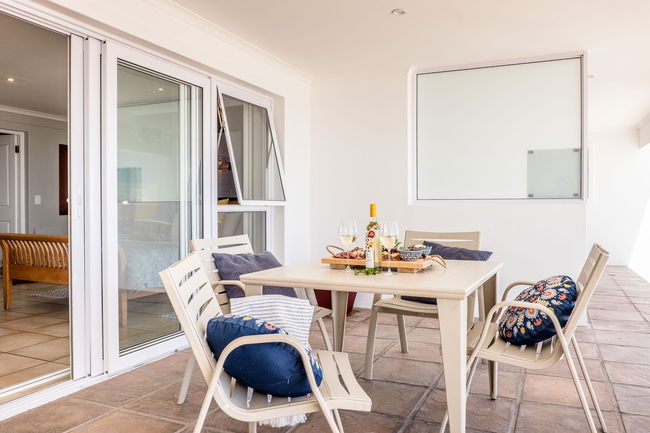 Driftwood Studio Apartment