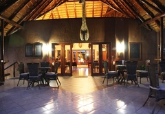 Zenzele River Lodge