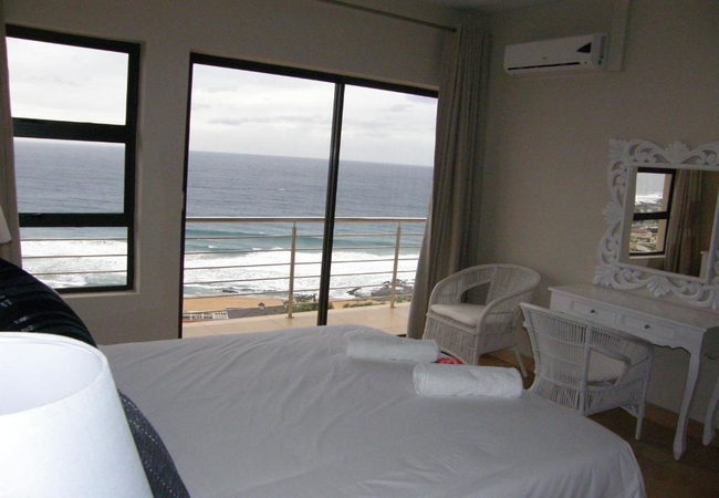 Queen Room with Balcony and Sea View