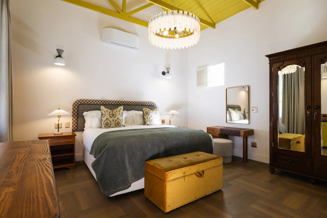 Room 4