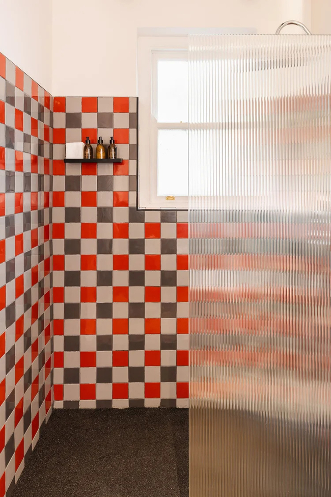 Die Stalle - Room 12