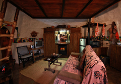 Lounge/kitchen area of The Zulu Hut