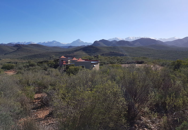 View of chalets and Swartberg mountains